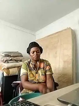 lovelyassbitch online show from 02.15.25