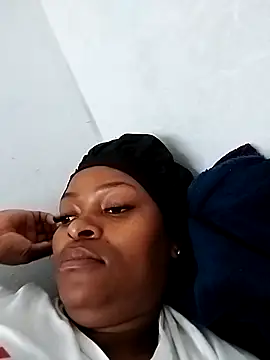 lovelyassbitch online show from 02.17.25