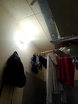 Dakary hot online show from 10.29.25