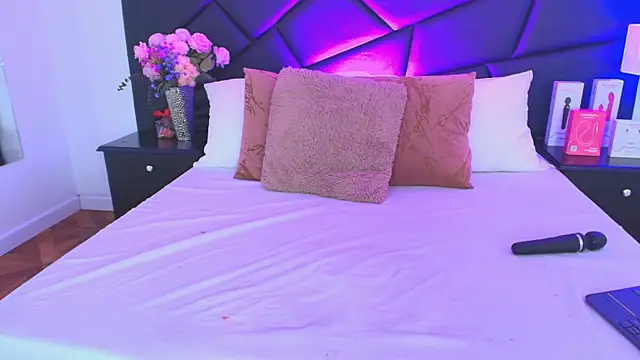 SophieCarther online show from 11.14.25