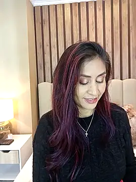 MonicaMoret online show from 03.11.25