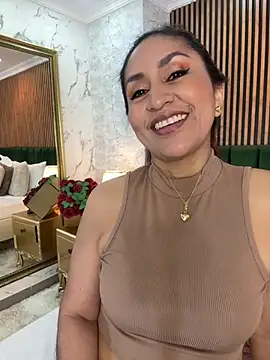 MonicaMoret online show from 02.18.26