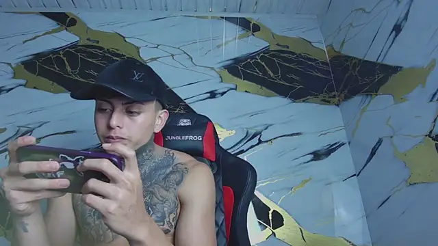 Kevin22 222 online show from 01.24.25