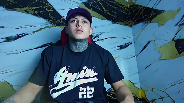 Kevin22 222 online show from 02.04.25