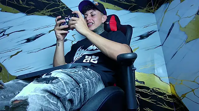 Kevin22 222 online show from 02.04.25