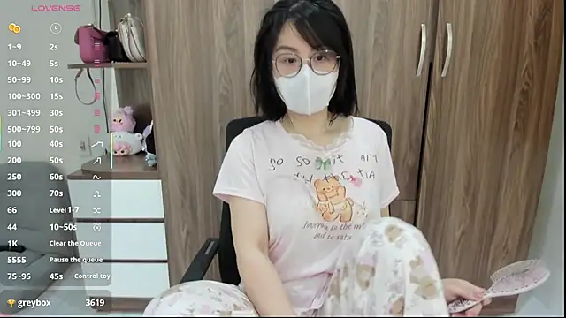 Baby Claraa online show from 03.15.25