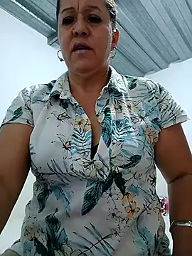 Snapshot of Fulopp15 chatting on 03.17.25 Fulopp15 online show from 03.17.25