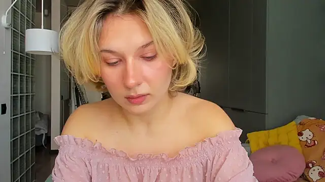 Lilith lutherlow online show from 02.01.26