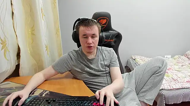 iliaskrislove online show from 11.24.25