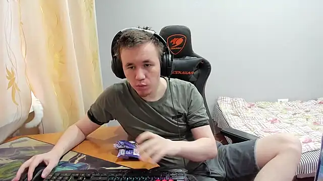 iliaskrislove online show from 12.04.25