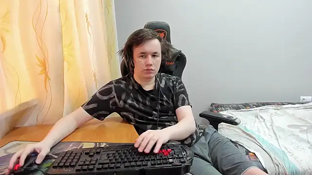 Snapshot of iliaskrislove chatting on 04.18.26 iliaskrislove online show from 04.18.26