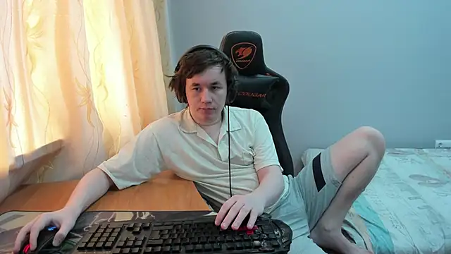 Snapshot of iliaskrislove chatting on 04.19.26 iliaskrislove online show from 04.19.26