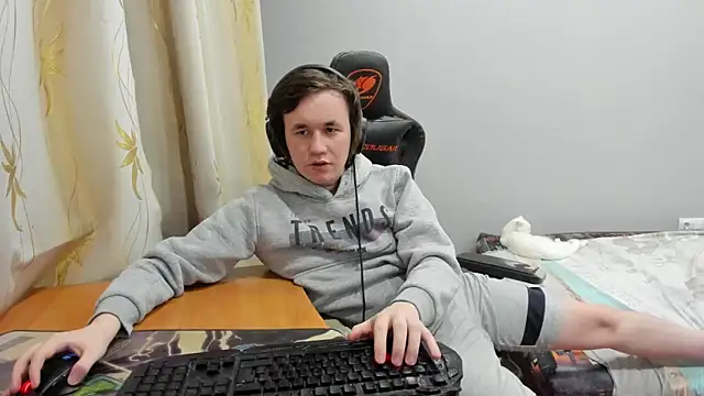 Snapshot of iliaskrislove chatting on 04.19.26 iliaskrislove online show from 04.19.26