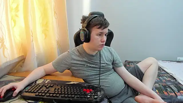 Snapshot of iliaskrislove chatting on 05.16.26 iliaskrislove online show from 05.16.26
