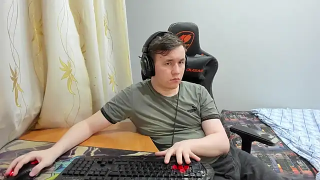 Snapshot of iliaskrislove chatting on 05.23.26 iliaskrislove online show from 05.23.26