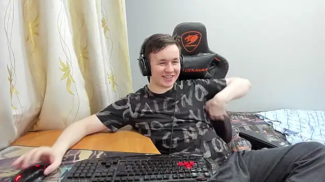 Snapshot of iliaskrislove chatting on 05.26.26 iliaskrislove online show from 05.26.26