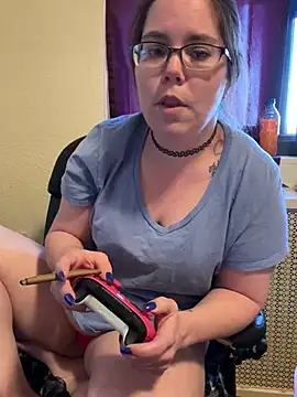 FreakNastyLacie online show from 03.18.25