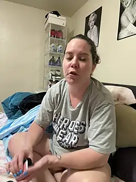 Snapshot of FreakNastyLacie chatting on 05.19.26 FreakNastyLacie online show from 05.19.26
