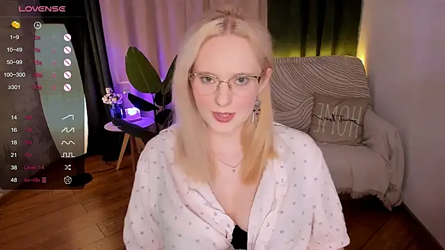 Aemilia  online show from 02.16.25