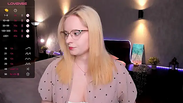 Aemilia  online show from 03.16.25