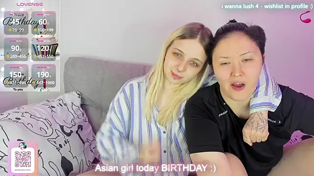 Snapshot of Alice_Halle chatting on 03.11.25 Alice Halle online show from 03.11.25