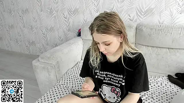 Alice Halle online show from 05.21.26