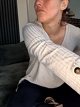 Linalicious online show from 04.20.26