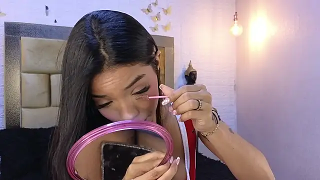 Snapshot of ximenawilliamss chatting on 11.11.25 ximenawilliamss online show from 11.11.25