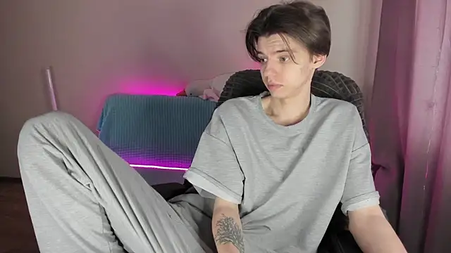 Liam sexy1 online show from 02.28.25