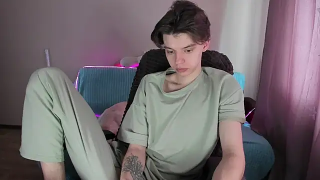 Liam sexy1 online show from 03.20.25