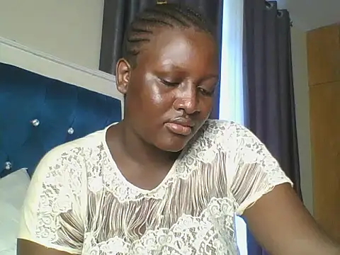 Snapshot of Heavy_ass chatting on 06.17.26 Heavy ass online show from 06.17.26