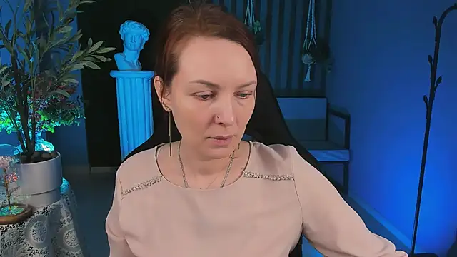 VandaRossi online show from 11.13.25