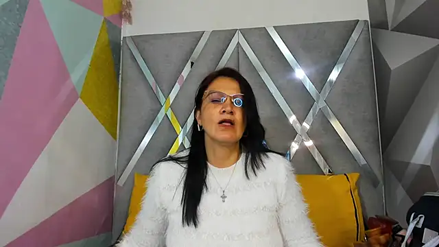 Mulan sexy01 online show from 11.03.25