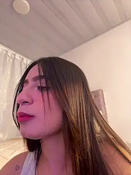 Snapshot of samantha_evans2 chatting on 02.25.25 samantha evans2 online show from 02.25.25