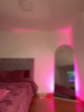 Snapshot of samantha_evans2 chatting on 10.10.25 samantha evans2 online show from 10.10.25