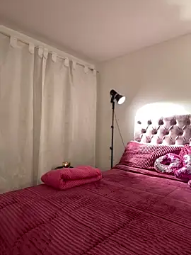 Snapshot of samantha_evans2 chatting on 11.15.25 samantha evans2 online show from 11.15.25