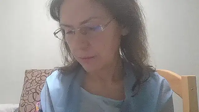 HollyJewel online show from 01.23.25