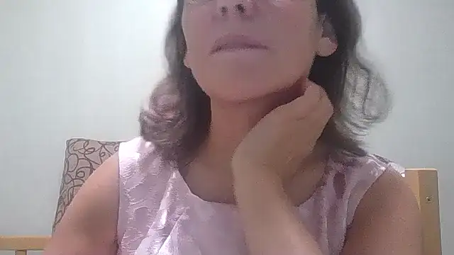 HollyJewel online show from 10.31.25