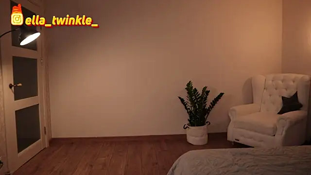 ella twinkl online show from 09.11.25