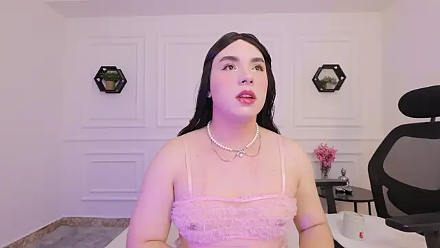 Snapshot of meloddysky chatting on 10.08.25 meloddysky online show from 10.08.25