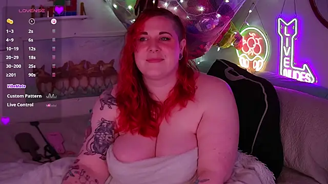 Snapshot of opalreigning chatting on 01.06.26 opalreigning online show from 01.06.26