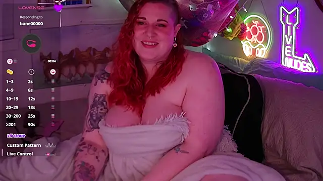 Snapshot of opalreigning chatting on 02.08.26 opalreigning online show from 02.08.26