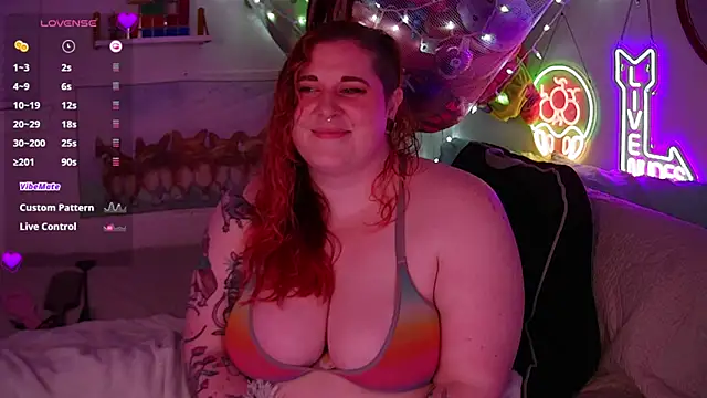 Snapshot of opalreigning chatting on 03.07.26 opalreigning online show from 03.07.26