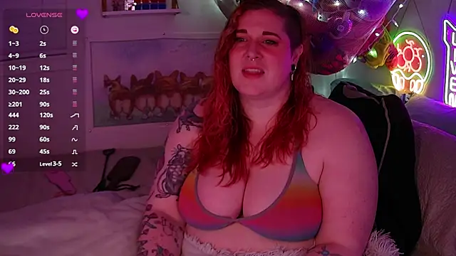 Snapshot of opalreigning chatting on 03.08.26 opalreigning online show from 03.08.26