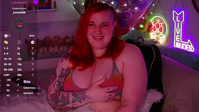 Snapshot of opalreigning chatting on 03.14.26 opalreigning online show from 03.14.26