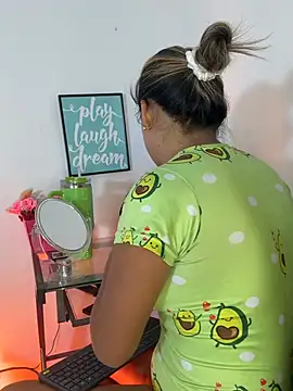 AriannaTorres online show from 04.14.26