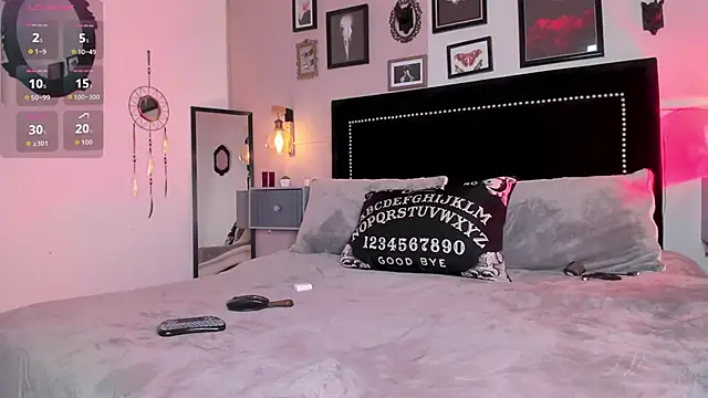 Snapshot of ninaevanss_ chatting on 02.08.26 ninaevanss online show from 02.08.26