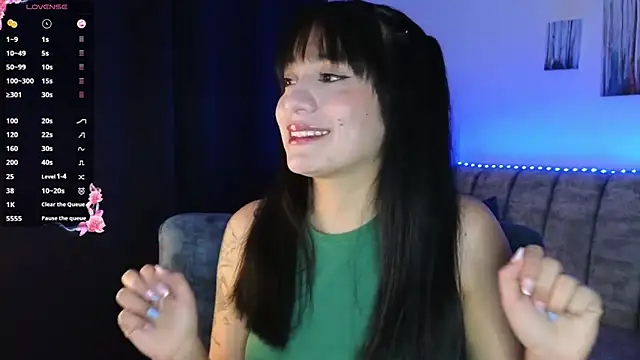 ZaraDames  online show from 10.05.25