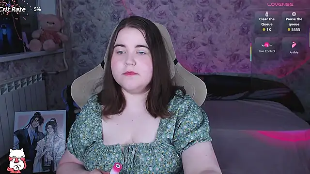 Estelle Hicks online show from 06.19.26