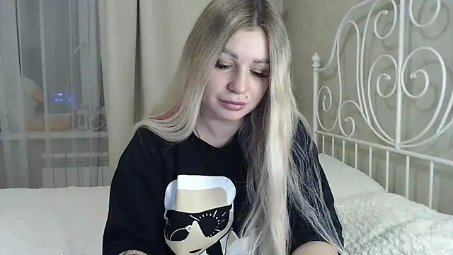 ShyEvaa online show from 01.24.25